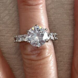Silver plated CZ ring size 6 NWOT